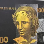 Justiça bloqueia 54...
