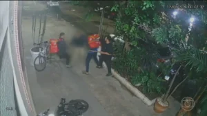 Justiça busca responsáveis por linchamento fatal de homem em Copacabana