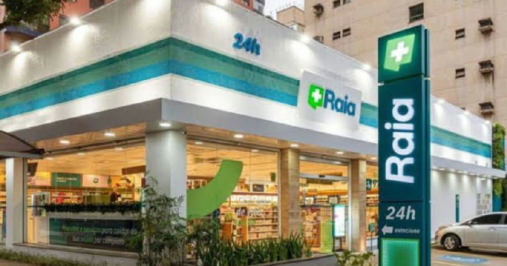 Justiça condena Droga Raia a pagar R$ 4 milhões por assédio e discriminação