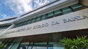 Justiça retém R$ 30 mil de secretário de Porto Seguro por desvios em abrigo de idosos