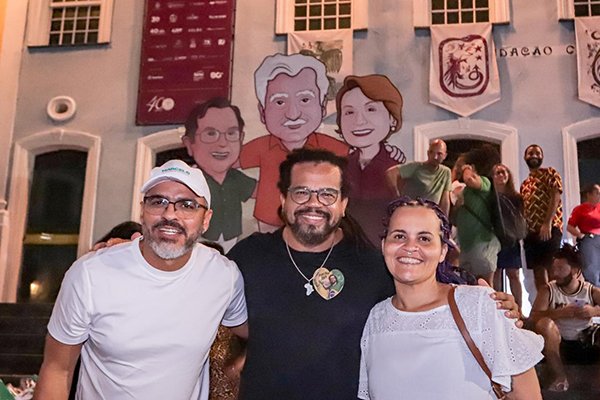 Marcelo Carvalho destaca apoio popular em visita à Flipelô durante campanha ao Senado