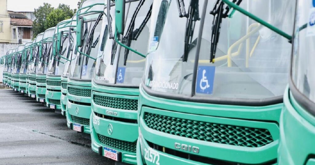 Ministério Público apura irregularidades e cortes de linhas no transporte de Salvador no Carnaval 2026