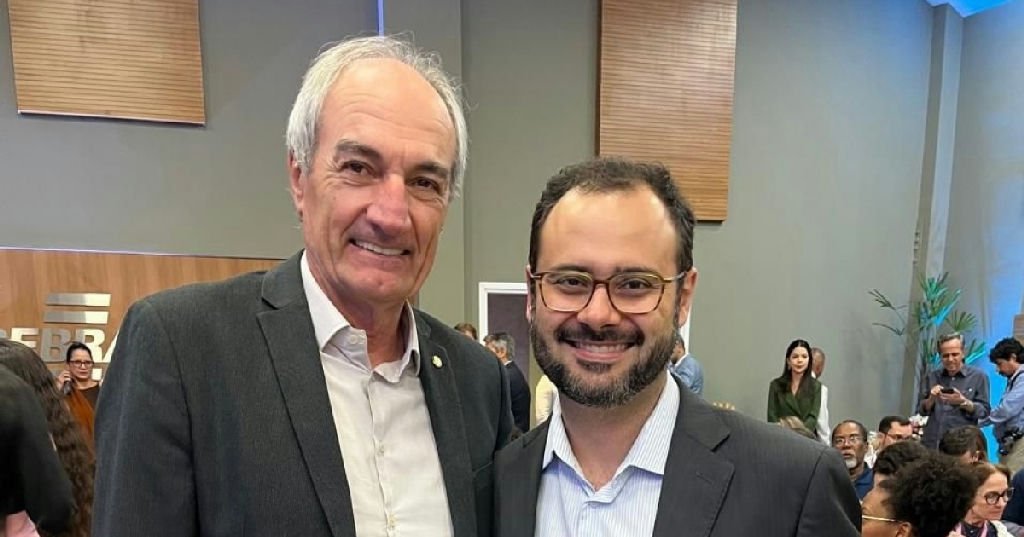 Ministro do Empreendedorismo conhece projeto de apoio a empreendedoras em Salvador