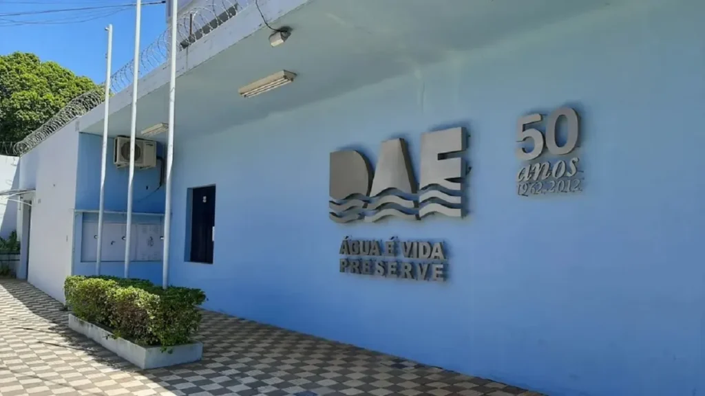 Moradores de Bauru recebem contas de água duplicadas após transição de gestão