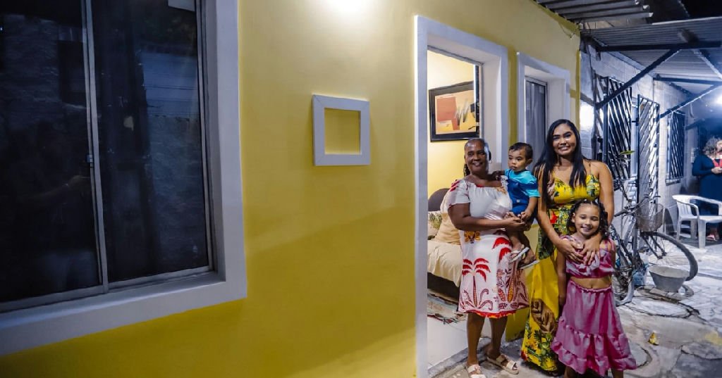 Morar Melhor entrega 100 casas reformadas em Paripe e amplia alcance habitacional