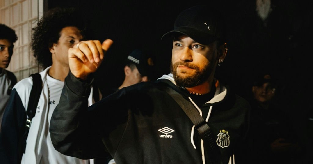 Neymar pode se juntar a Messi e Suárez no Inter Miami, revela jornal espanhol