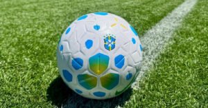 Novas regras da CBF elevam tempo de bola em jogo no Brasileirão
