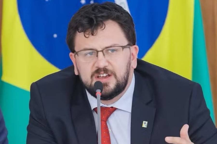 Polícia Federal investiga elo entre empresária e ex-assessor de Lula em contrato de canabidiol