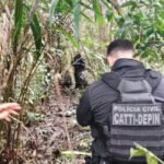 Polícia prende suspeito...