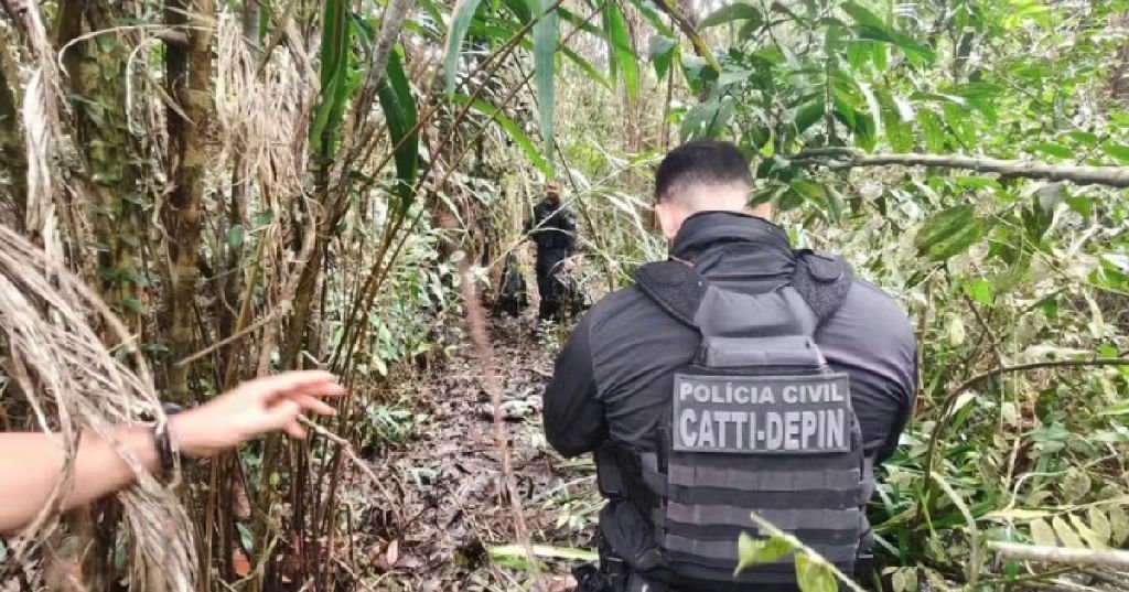 Polícia prende suspeito e encontra pertences de adolescentes desaparecidas na Bahia