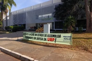 Professores da Unb mantêm indicativo de greve e buscam negociação sobre URP