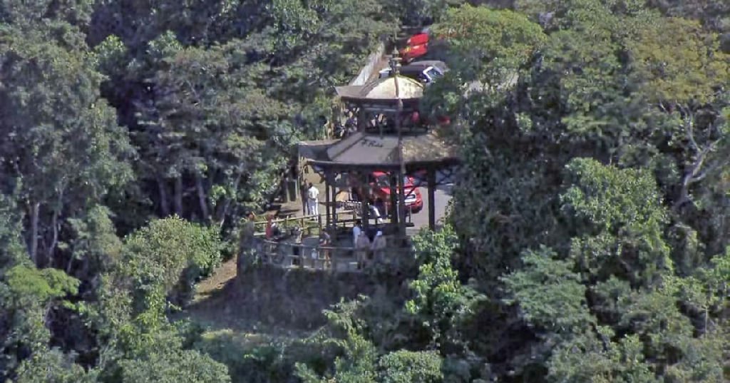 Queda de helicóptero no Rio de Janeiro resulta na morte de quatro pessoas, incluindo turistas colombianas
