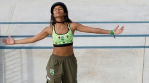 Rayssa Leal brilha e conquista título no SLS Rio Takeover no Maracanãzinho
