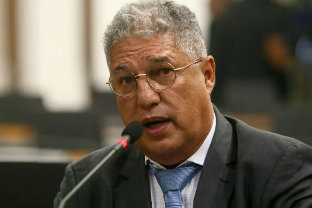 Rosemberg defende debate construtivo e redução da polarização nas eleições baianas