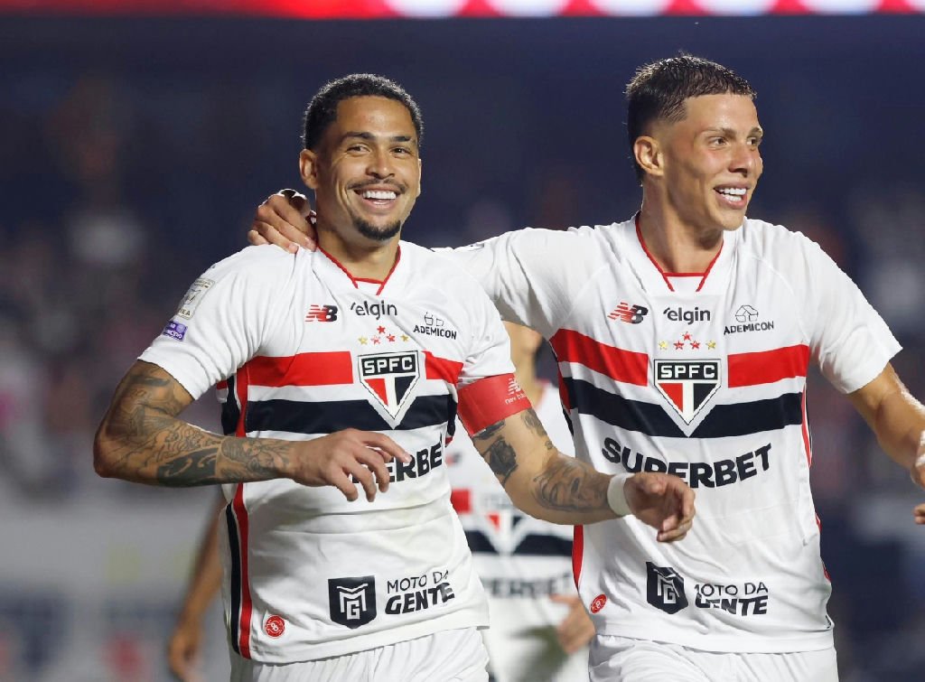 São Paulo supera o Red Bull Bragantino e encerra jejum de vitórias no Brasileirão