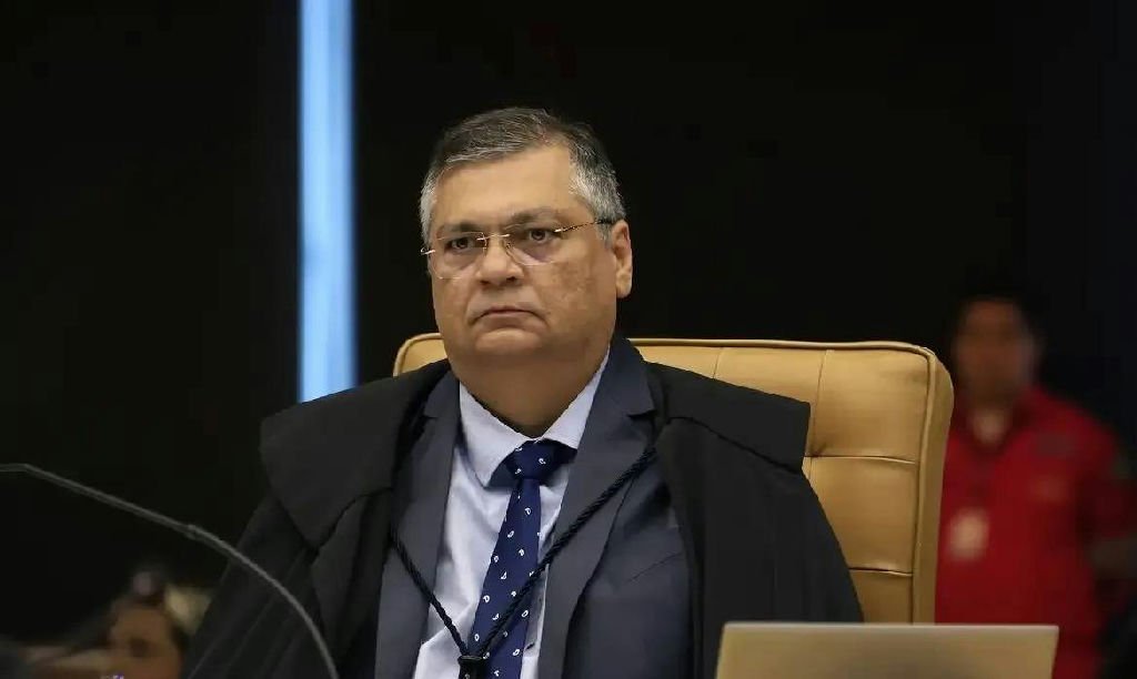 STF autoriza Polícia Federal a investigar uso de emendas parlamentares em filme sobre Bolsonaro