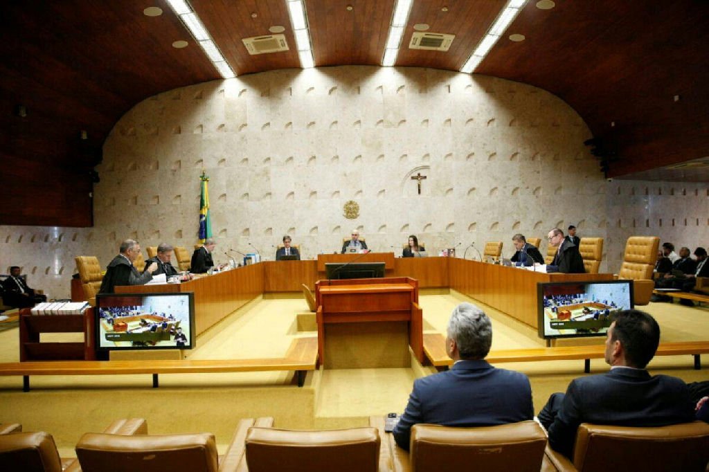 STF permite desconto de medidas cautelares na pena de condenada pelos atos de 8 de janeiro