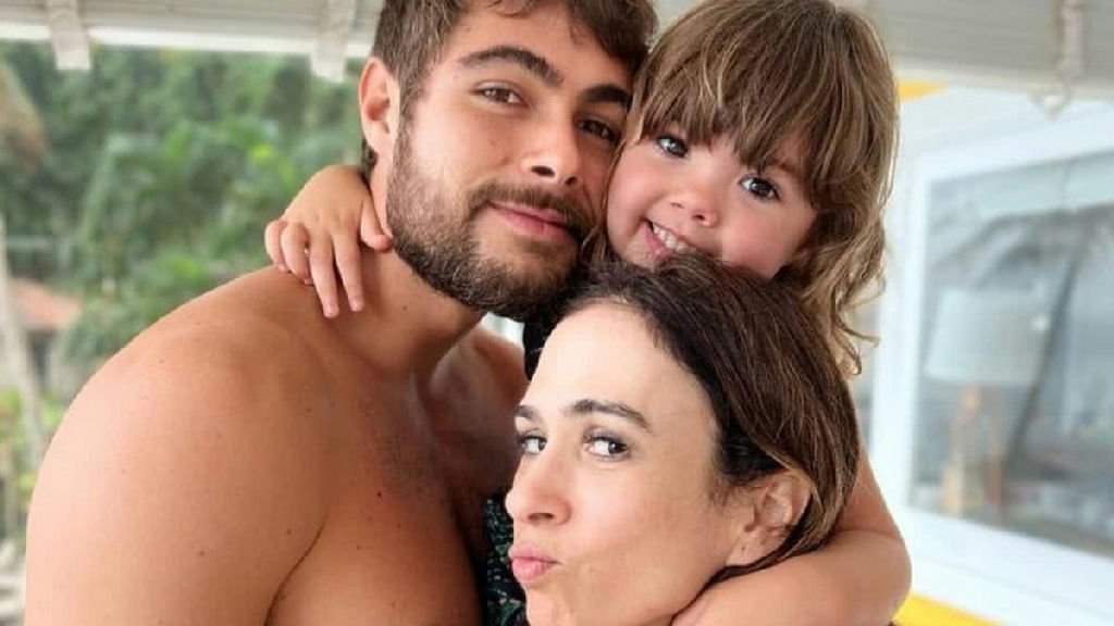 Tatá Werneck explica decisão de manter a filha longe da exposição nas redes sociais