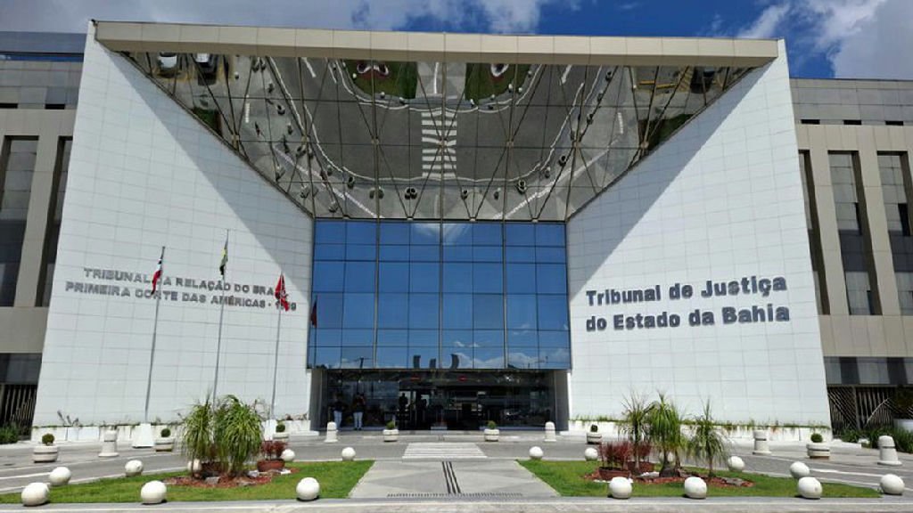 TJBA promove juíza residente no Rio de Janeiro após intenso debate sobre dever de moradia