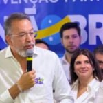 União Brasil adota...