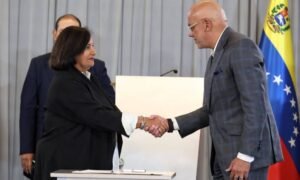 Venezuela firma acordo histórico para renovar Suprema Corte e recuperar ativos