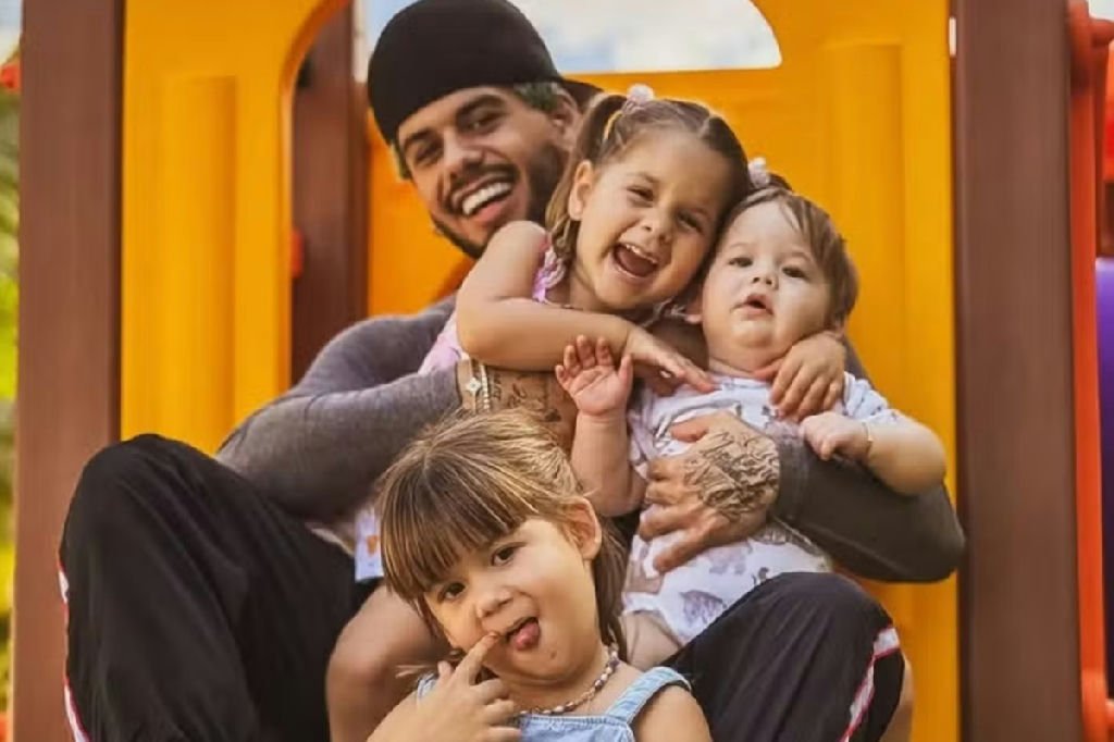 Zé Felipe detalha recuperação de filhas após cirurgia de amígdalas e adenoide