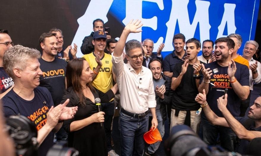 Zema desiste de debate na Band com as ausências de Lula e Flávio Bolsonaro para 2026