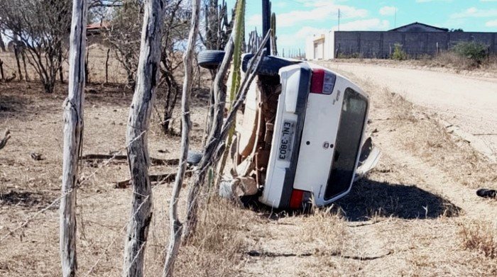Acidente em estrada vicinal causa morte do locutor Júnior Cidade em Cansanção