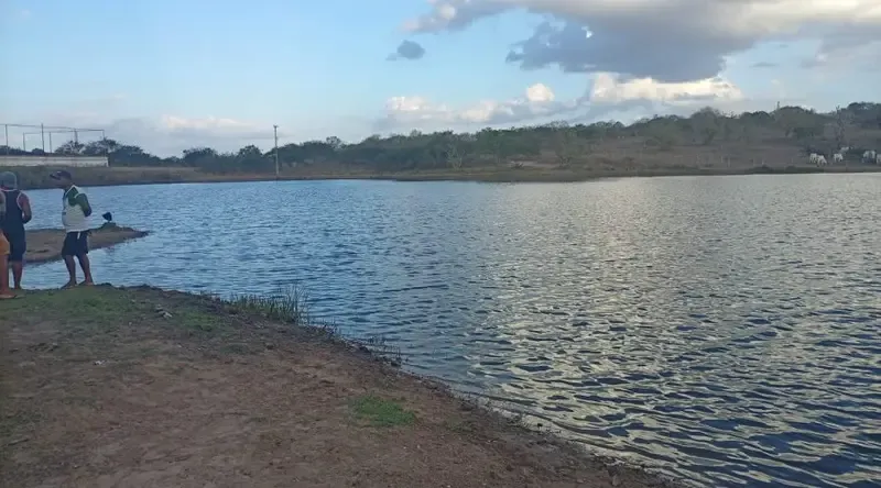 Adolescente morre afogado em açude na cidade de Lamarão