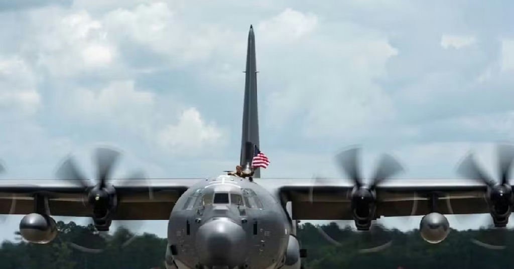 Aeronave dos EUA usada na captura de Maduro chega a Campo Grande para treinamento militar