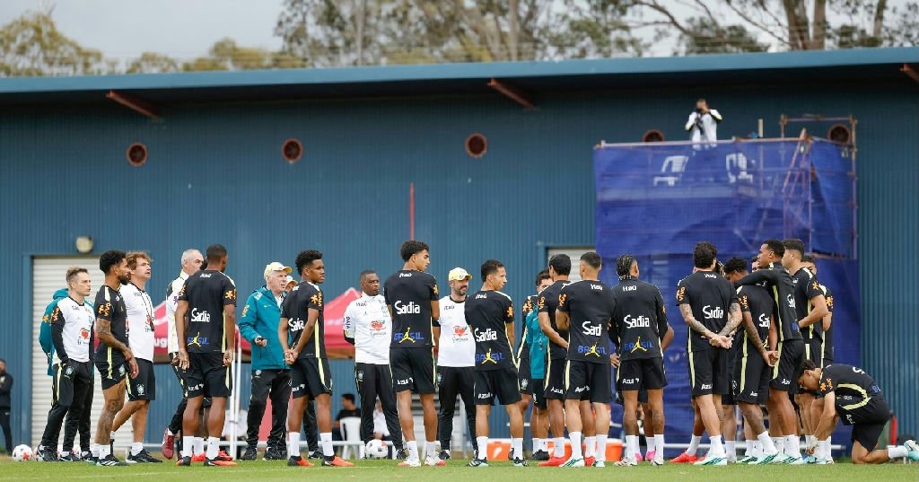 Ancelotti altera escalação da seleção brasileira para segundo duelo contra a Austrália