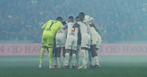 Bahia perde invencibilidade e deixa G-4 após revés para o Athletico