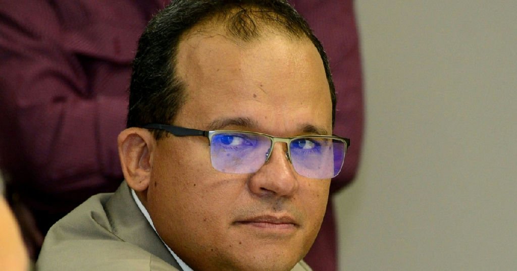 Câmara de Salvador analisa projeto que homenageia jornalista Pacheco Maia
