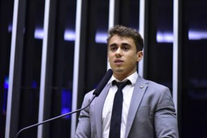 Candidatos utilizam perfis não declarados ao TSE para impulsionar campanhas eleitorais