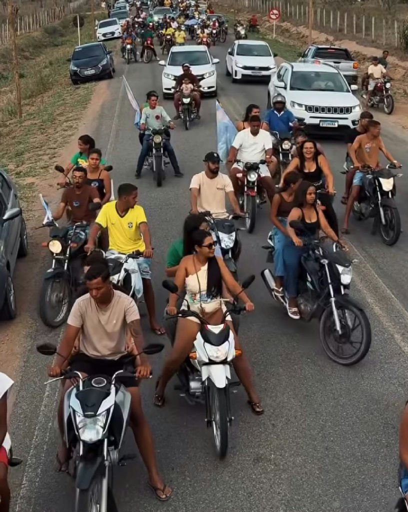 Carreata política em Pé de Serra registra série de infrações de trânsito