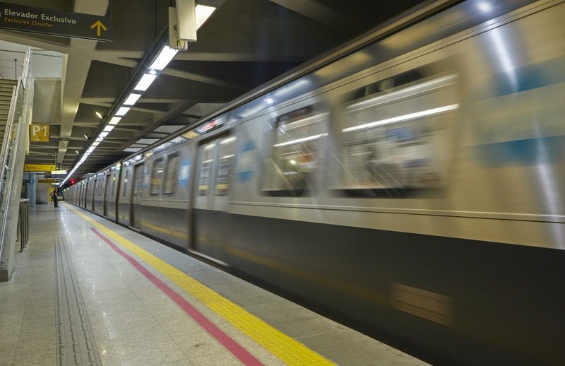 Cartão para desempregados garante gratuidade no transporte sobre trilhos em São Paulo