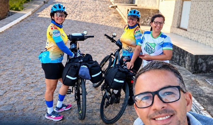 Ciclistas iniciam jornada de retorno após completar 750 km entre Caruaru e Mairi