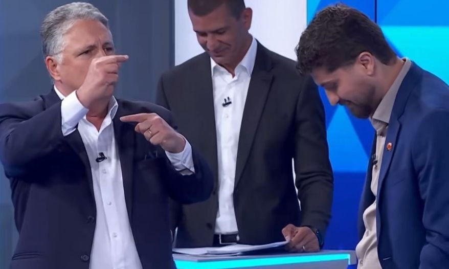 Citação ao programa Leitinho Feliz marca debate eleitoral no Rio de Janeiro