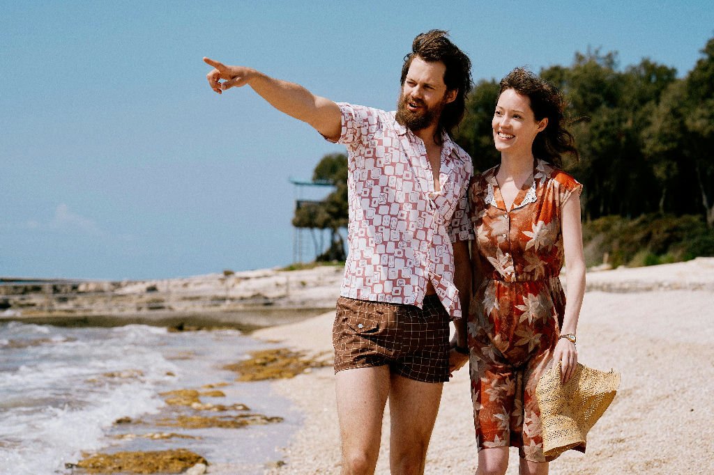 Clark: a minissérie sueca na Netflix que explora a origem da Síndrome de Estocolmo