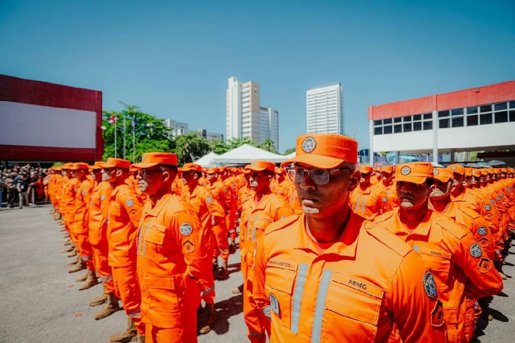 Concursos em Pernambuco abrem 1,8 mil vagas com salários de até R$ 12 mil