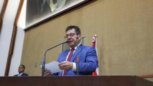Delegado afastado por Mendonça resistiu a ordens para intervir em eleitores na Bahia