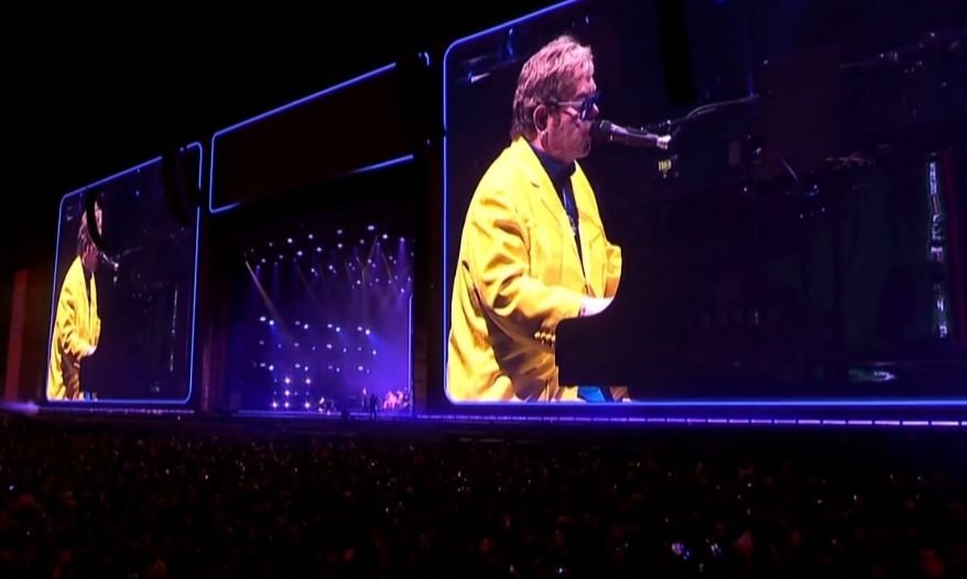 Elton John emociona público em show histórico no Rock in Rio