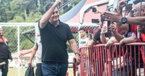 Fábio Mota reitera críticas ao Grêmio e detalha dívida milionária com o Vitória