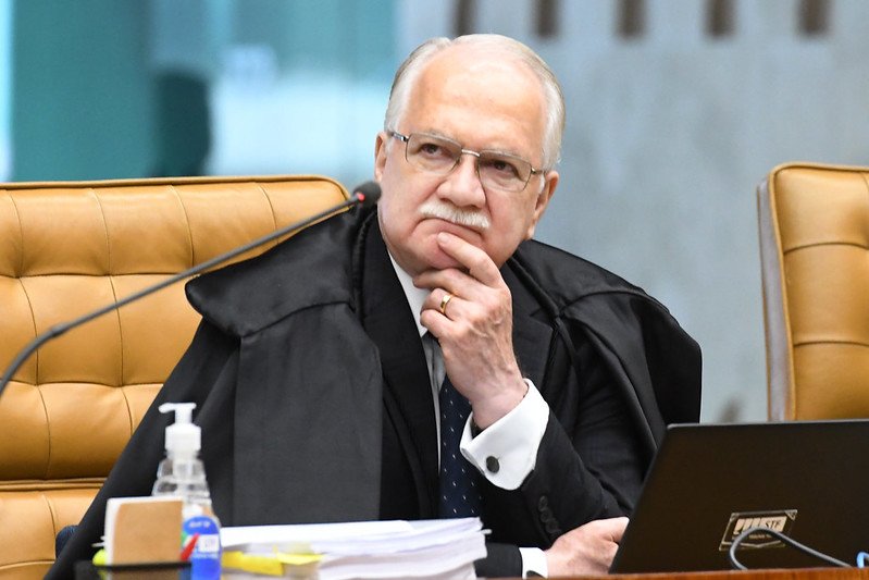 Fachin avalia próximos passos de investigação envolvendo Alexandre de Moraes e Daniel Vorcaro