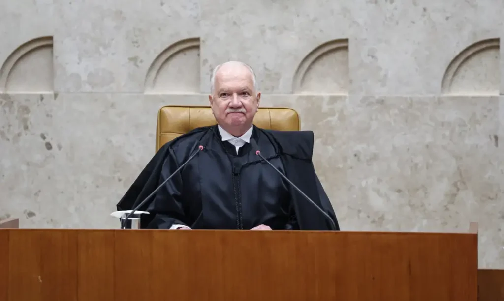 Fachin ordena que Mendonça derrube sigilo de documentos sobre o Banco Master