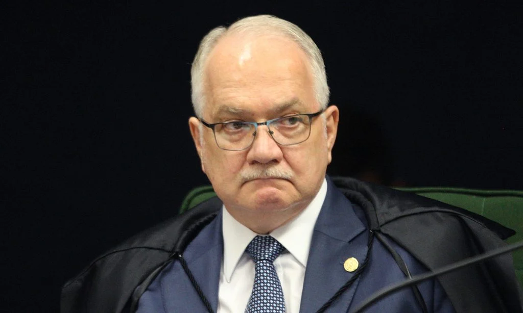 Fachin separa julgamentos no STF e adia análise sobre Mendonça para setembro