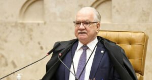 Fachin solicita levantamento de sigilo em investigações do caso Master no STF