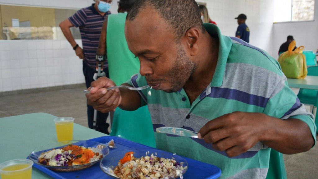 Feira de Santana investe R$ 11 milhões em rede de restaurantes populares
