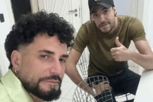 Filho de Latino expõe conflitos familiares e faz graves acusações contra o cantor