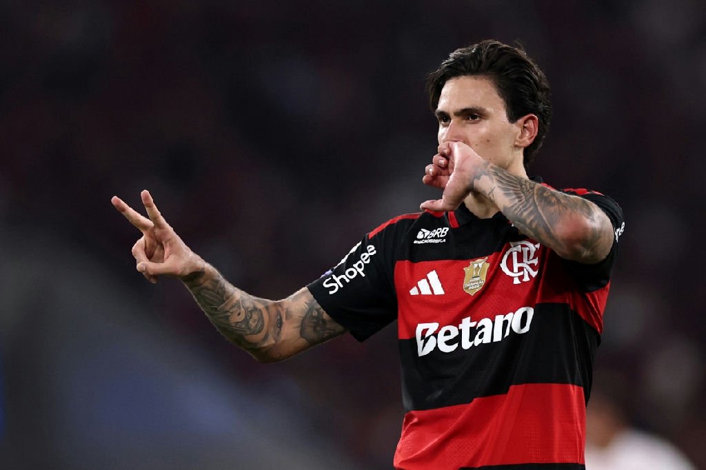 Flamengo supera Red Bull Bragantino e consolida liderança no Brasileirão